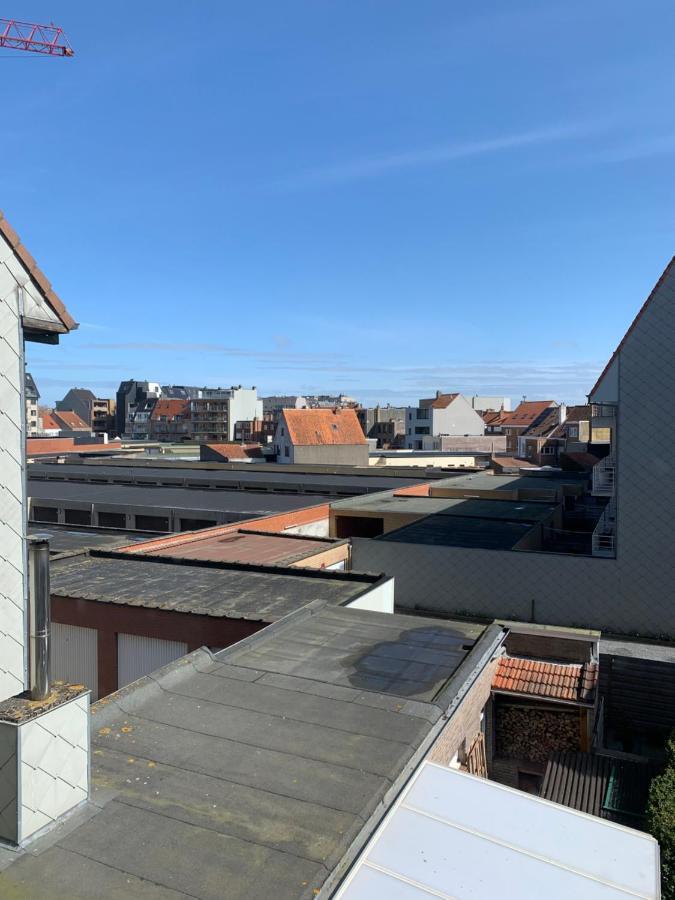 Zee & Zon Apartment Bredene Bagian luar foto